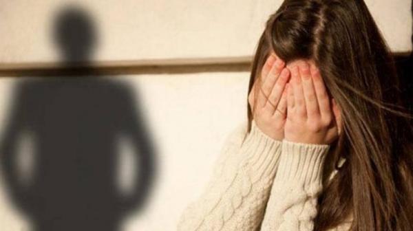 Δυτική Αττική : Επιτέθηκε σε 17χρονη για να την βιάσει –Την έσωσαν περαστικοί την τελευταία στιγμή