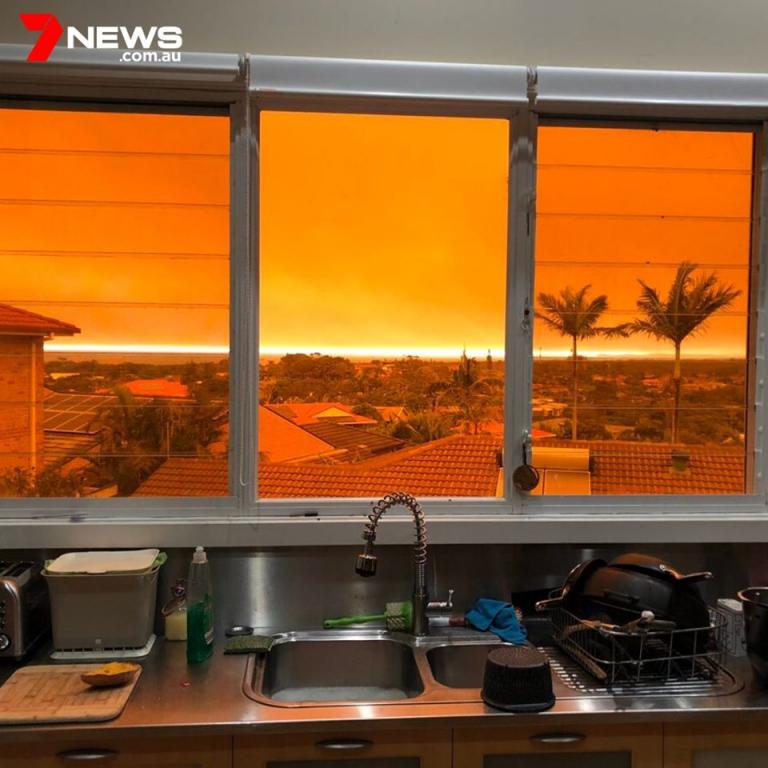 Πύρινη λαίλαπα κατακαίει την Αυστραλία – Εικόνες που κόβουν την ανάσα