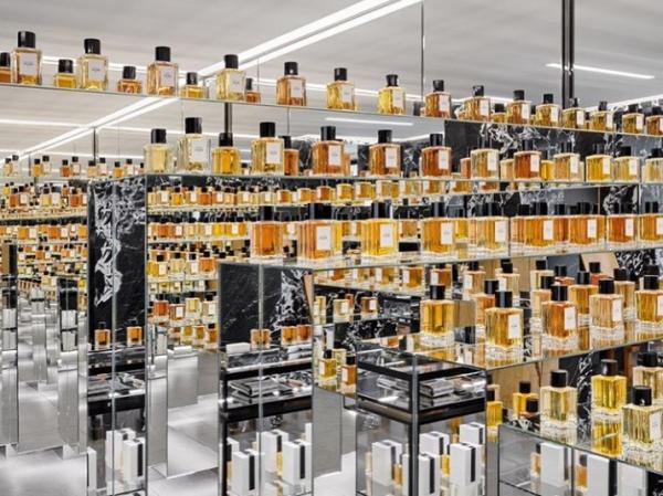 Ο οίκος Celine επιστρέφει στην αρωματοποιία μετά από μισό αιώνα