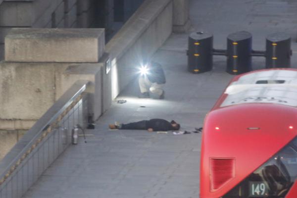 Λονδίνο : Τρομοκρατική ενέργεια «βλέπει» η αστυνομία στη London Bridge – Πολλοί τραυματίες