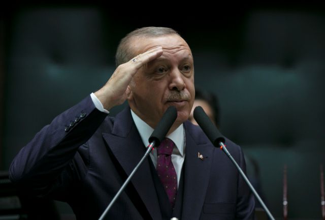 Με πατριωτικές «κορώνες» απαντά ο Ερντογάν στις κυρώσεις της ΕΕ - Νέες απειλές