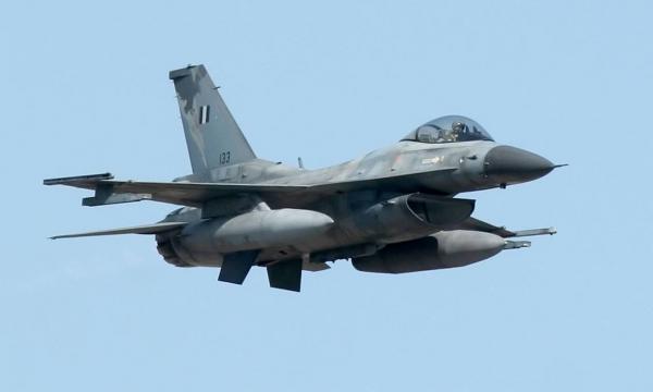 Αγώνας ταχύτητας για F-16, Mirage και υποβρύχια