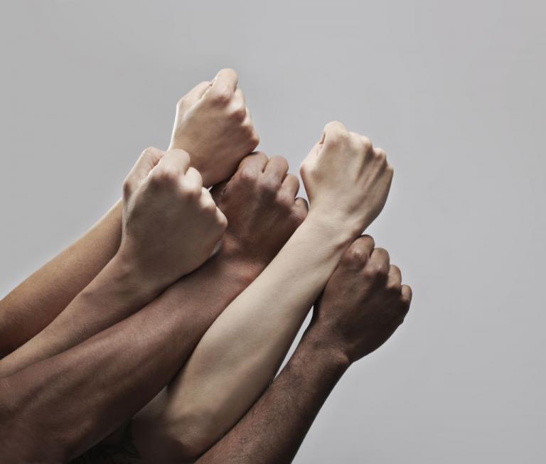 Αισχρό ρατσιστικό παραλήρημα ξεδιπλώνεται απροκάλυπτα στους δέκτες μας