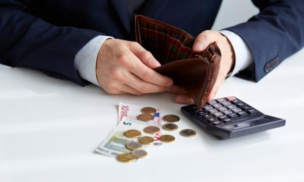 Φόροι : Τι πρέπει να πληρώσετε σήμερα