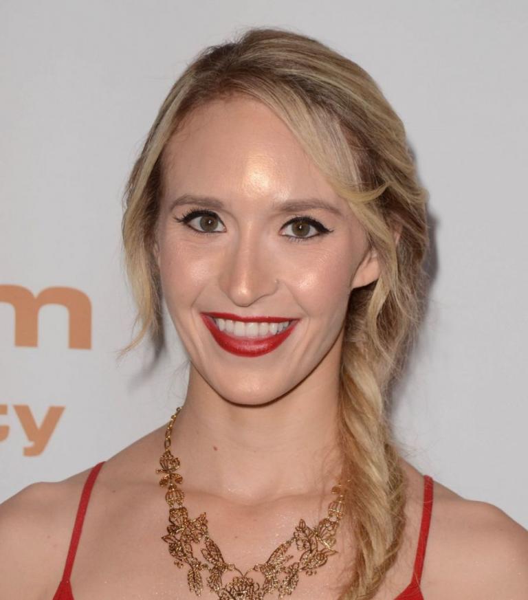 Πορνοστάρ καταγγέλλουν: Διαγράφουν τους λογαριασμούς μας άνευ λόγου