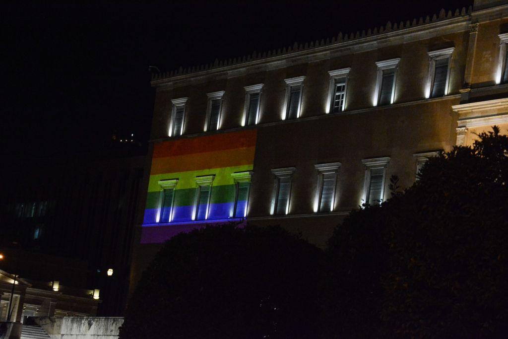 Ανθρώπινα δικαιώματα : Καταψηφίστηκε η αναθεώρηση του άρθρου του Συντάγματος για τις διακρίσεις