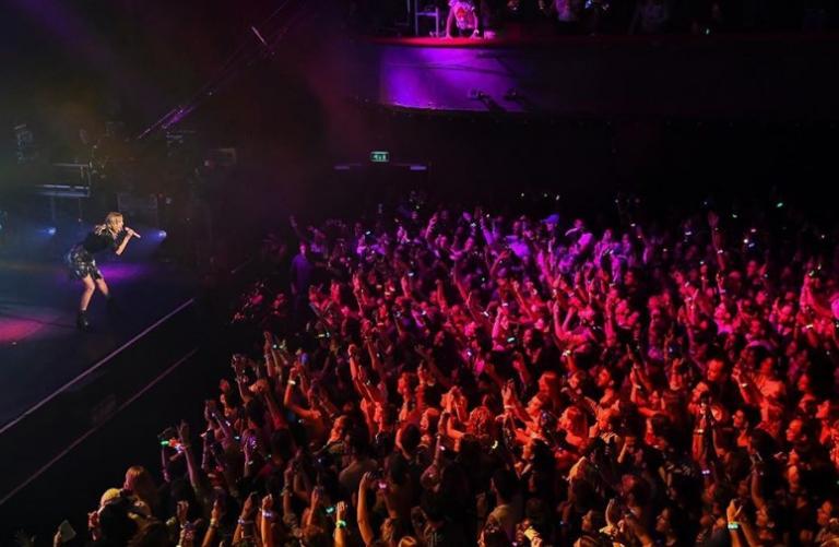 Πανικός στα social: Απίστευτη καταγγελία pop star