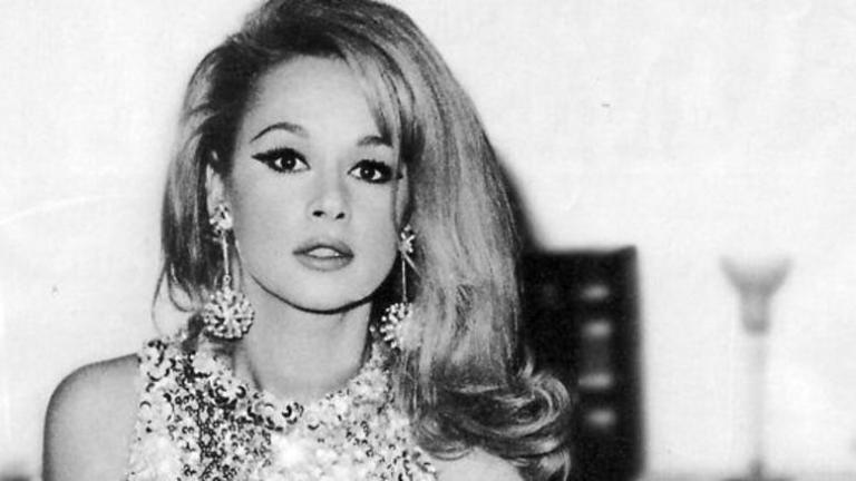 Γιάννης Παπαμιχαήλ : Παίζει στο πιάνο το «Νανούρισμα» και ρίχνει το Instagram