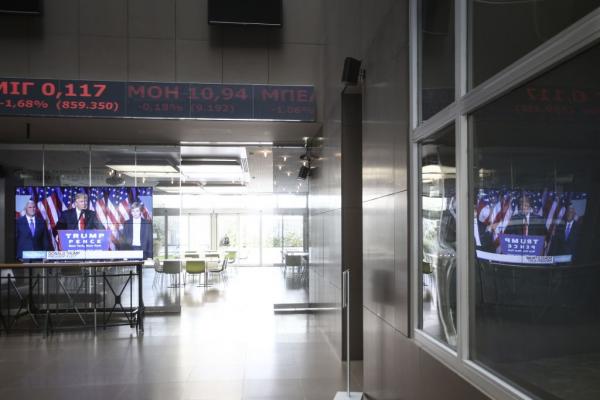 Με πτώση άνοιξε το Χρηματιστήριο Αθηνών