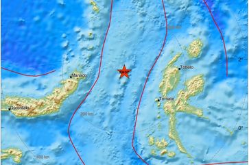 Σεισμός 7,1 Ρίχτερ συγκλόνισε την Ινδονησία – Προειδοποίηση για τσουνάμι