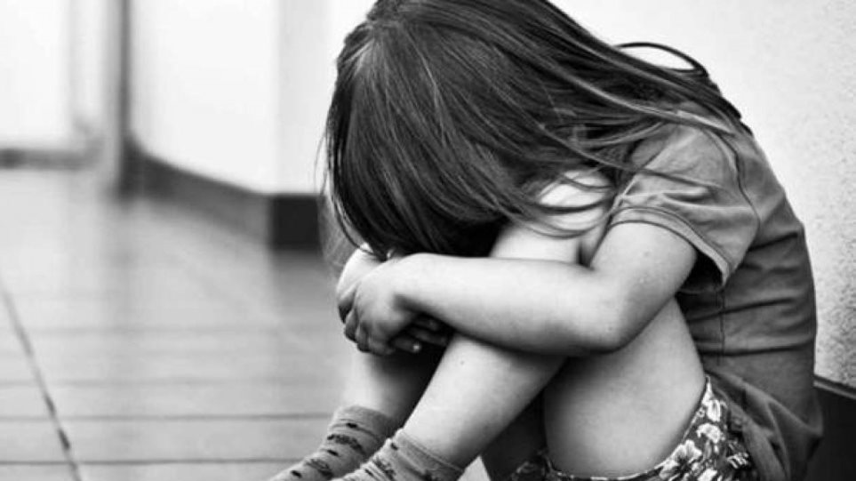 Παιδική κακοποίηση : Σοκάρουν τα στοιχεία | in.gr