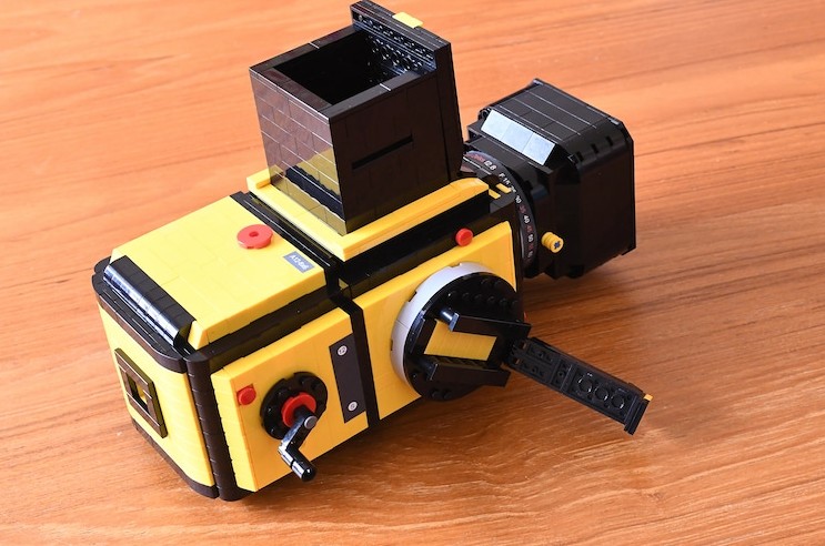 Ένα θρυλικό μοντέλο φωτογραφικής μηχανής φτιαγμένο με 1.120 κυβάκια