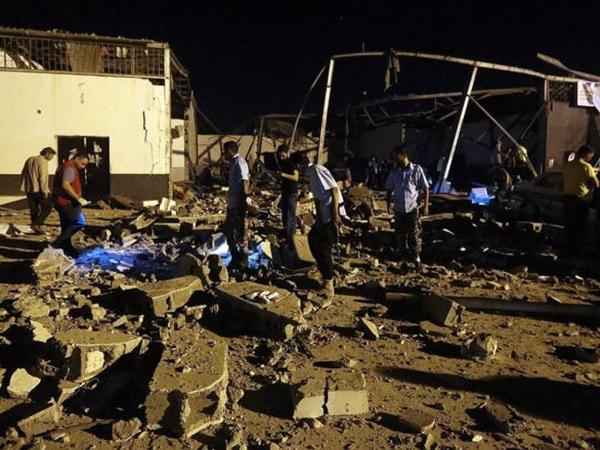 Λιβύη : Πολύνεκρη αεροπορική επιδρομή σε εργοστάσιο μπισκότων