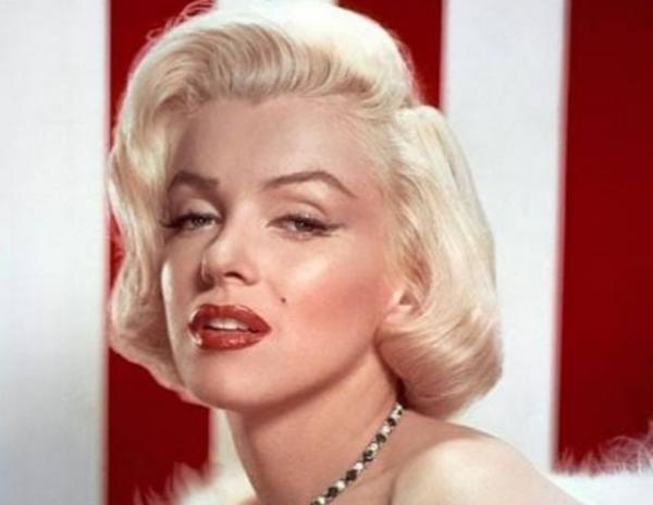 Μέριλιν Μονρόε : Η πικάντικη λεπτομέρεια του «Happy Birthday Mr President»