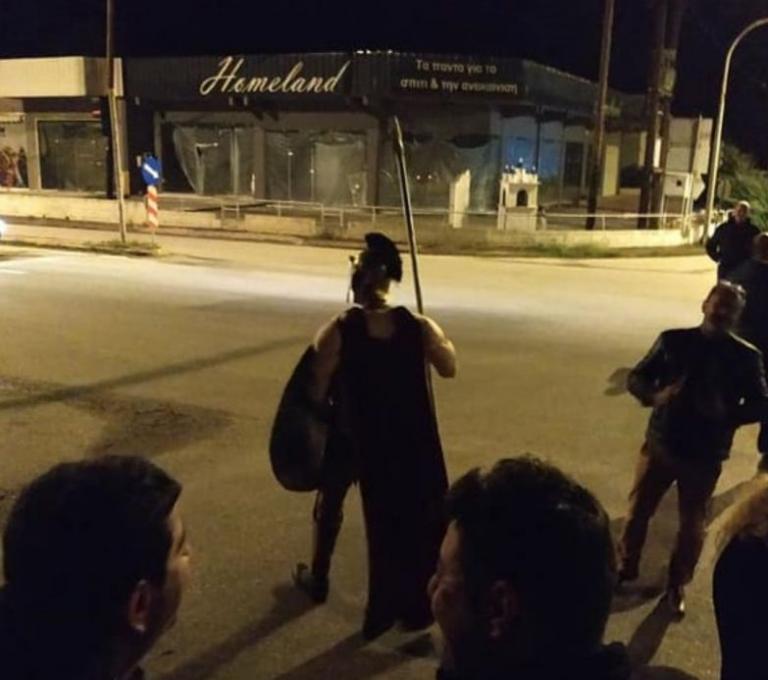 Νάουσα: Κατά προσφύγων με μπροστάρη έναν… Μακεδονομάχο