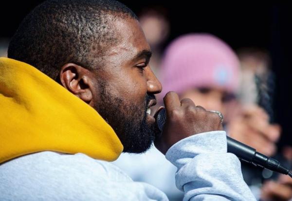 Κάνιε Γουέστ : Τους τρελαίνει όλους με αυτή την αλλαγή