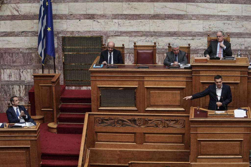 Πού το πάνε Κυριάκος και Αλέξης – Η σύγκρουση, τα κρίσιμα μέτωπα και οι νέες διαχωριστικές γραμμές