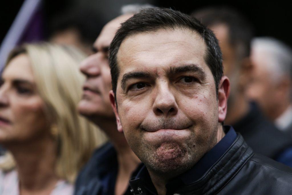 Η σύγκρουση για τον νέο ΣΥΡΙΖΑ, ο αμήχανος Τσίπρας και ο «βουβός» εμφύλιος στην Κουμουνδούρου