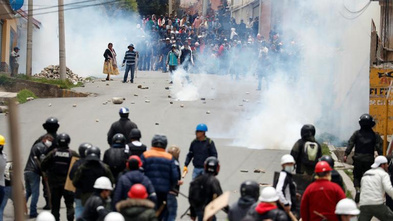 Βολιβία : Υποστηρικτές του Μοράλες διαδηλώνουν και καλούν σε «εμφύλιο πόλεμο»