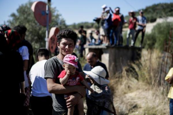 Εφιάλτης στη Μόρια : Πάνω από 18.000 στο ΚΥΤ – «Τσουνάμι» αντιδράσεων από τους δήμους για τα κλειστά Κέντρα