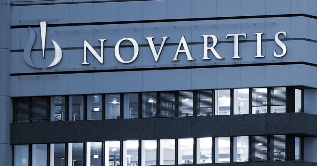 Novartis : Η γραμματέας του Φρουζή διαψεύδει τους «κουκουλοφόρους» μάρτυρες