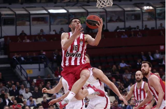 «Σκόρπισε» την Αρμάνι στο ΣΕΦ ο Ολυμπιακός και βλέπει… ΟΑΚΑ