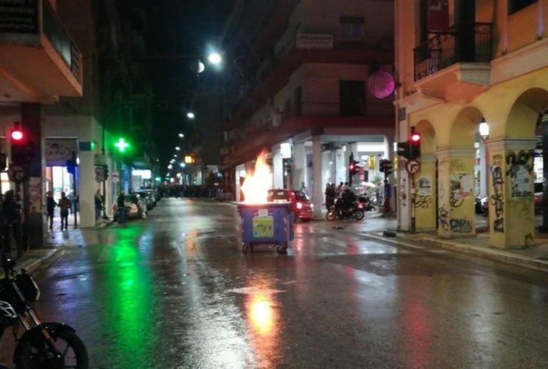 Επεισόδια στην Πάτρα: Βόμβες μολότοφ κατά αστυνομικών