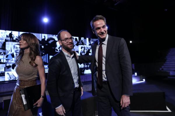 Όταν ο Μητσοτάκης συνάντησε τον φωτογράφο του Τσίπρα: Τα γέλια και η συγγνώμη