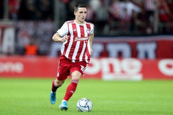 Ποντένσε : Ευθύνη μου να οδηγήσω τον Ολυμπιακό στη νίκη