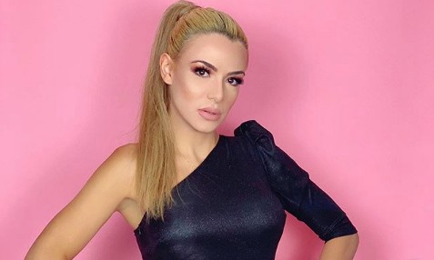 Στέλλα Μιζεράκη: Μόλις έβγαλε την πιο αισθησιακή της φωτογραφία