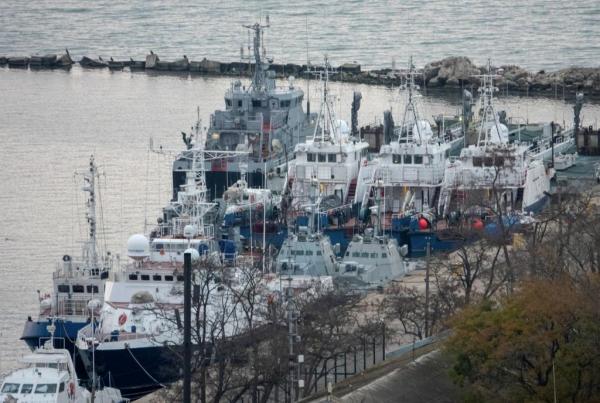 Ρωσικά ΜΜΕ : Θα επιστραφούν αύριο στην Ουκρανία τα τρία κατειλημμένα πολεμικά σκάφη