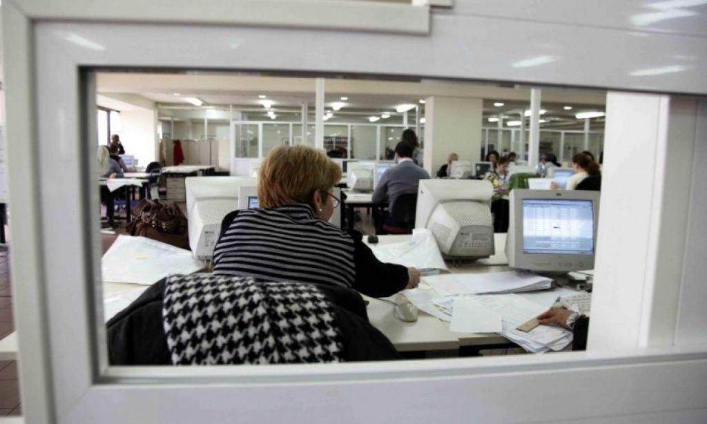 Σύνταξη : Ποιοι δημόσιοι υπάλληλοι βγαίνουν νωρίτερα σε σύνταξη