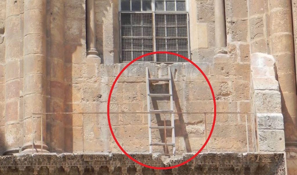 Γιατί δεν επιτρέπεται να μετακινηθεί αυτή η σκάλα