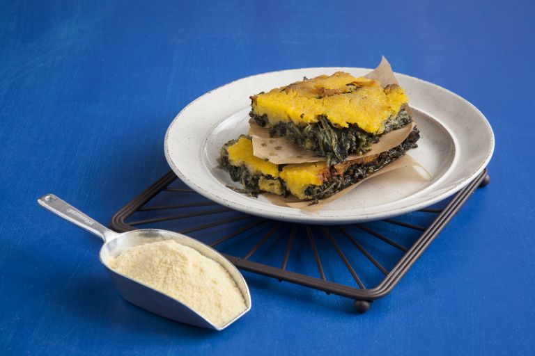 Σπανακόπιτα με κρούστα καλαμποκιού