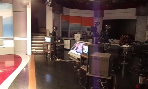 Κέλλυ Κοντογεώργη : Ανθρωποφαγία για μία ροζ ιστορία τραβηγμένη από τα μαλλιά