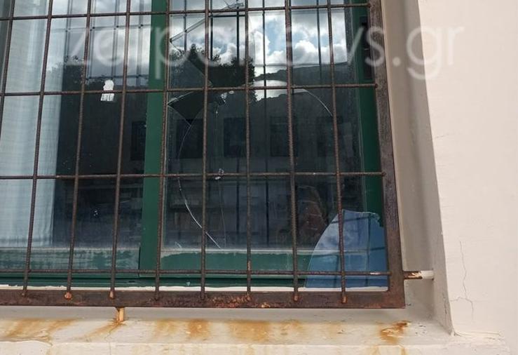 Χανιά : Άγνωστοι «γάζωσαν» σχολείο