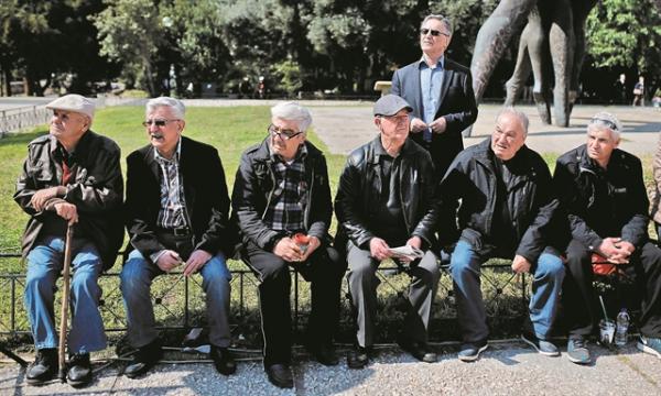 Ασφαλιστικό : Μπόνους σύνταξης μετά τα 30 χρόνια