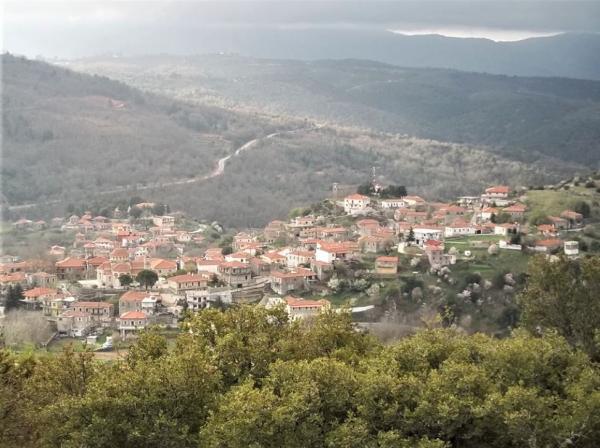 Καρυές Λακωνίας: Στην αγκαλιά του Πάρνωνα