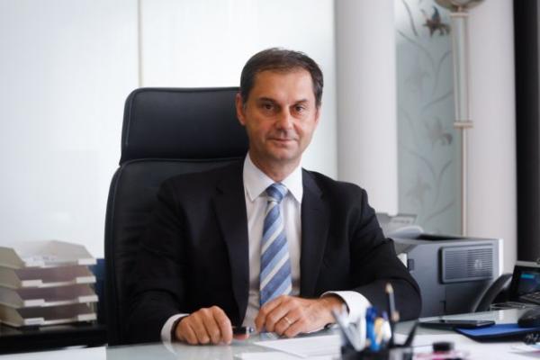 Θεοχάρης : «Συγκρατημένη αισιοδοξία» στον ελληνικό τουρισμό για το 2020