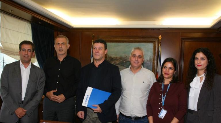 Συνάντηση Μώραλη με τον επικεφαλής της Υπατης Αρμοστείας του ΟΗΕ