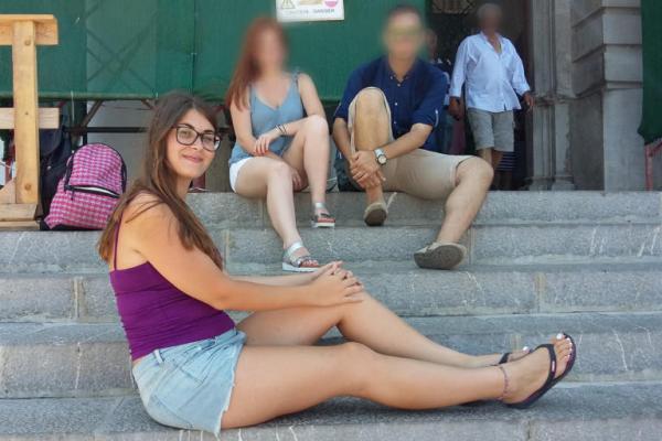 Ελένη Τοπαλούδη : Ράγισαν καρδιές στο ετήσιο μνημόσυνο – Τραγικές φιγούρες οι γονείς της