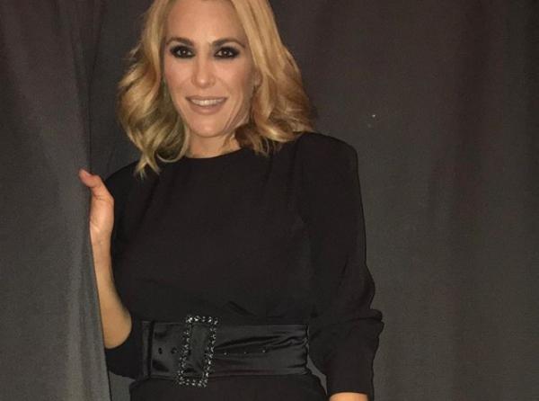 Τζένη Μπότση : Η πρώτη φωτογραφία μετά τη γέννηση της κόρης της