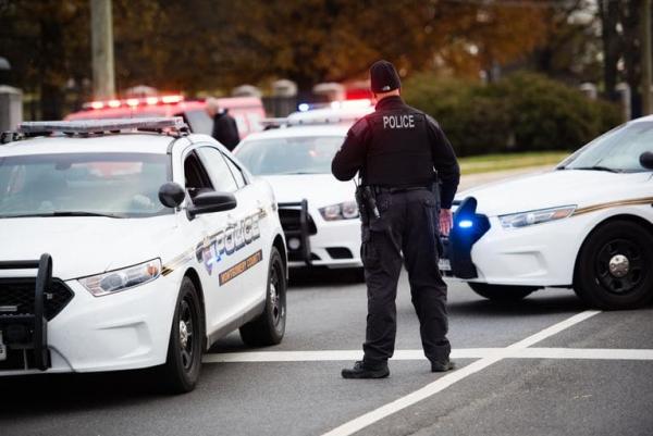 ΗΠΑ : Πυροβολισμοί κατά ανηλίκων σε πάρκινγκ σχολείου – Αυτοπυροβολήθηκε ο δράστης
