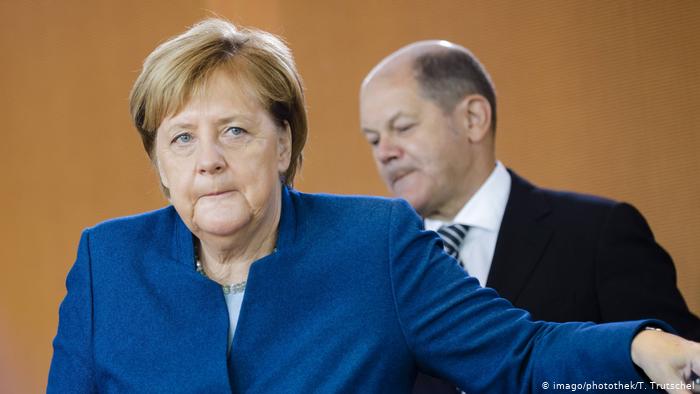 Γερμανία : Περισσότερα χρήματα από τη Μέρκελ βγάζει σύμβουλος υπουργείου