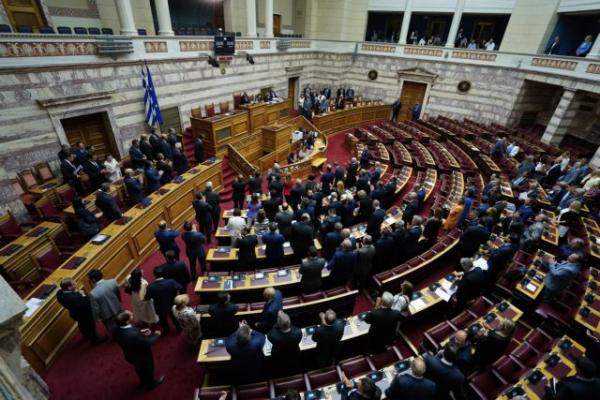 Συνταγματική Αναθεώρηση : Διασφάλιση από το κράτος ελάχιστου αξιοπρεπούς επιπέδου διαβίωσης προτείνει το ΚΙΝΑΛ