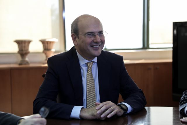 Χατζηδάκης : Οι αλλαγές στη ΔΕΗ δεν θίγουν τους ήδη εργαζόμενους