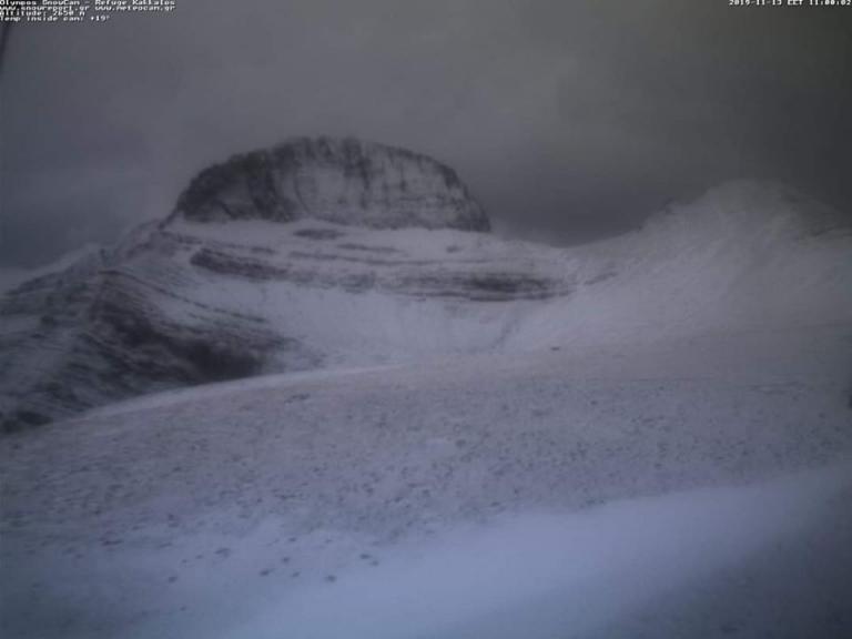 Έπεσαν τα πρώτα χιόνια στην Ελλάδα – Στα λευκά Παρνασσός, Όλυμπος και Τζουμέρκα
