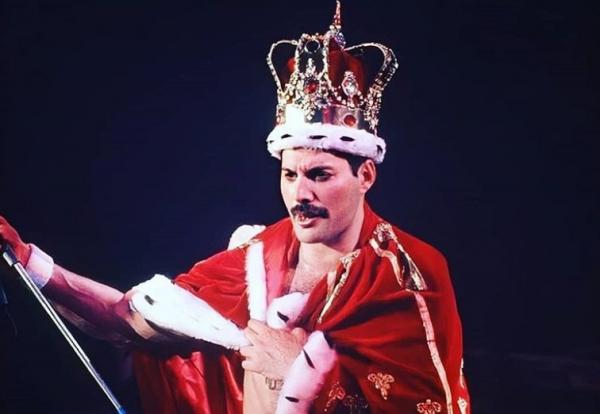 Φρέντι Μέρκιουρι: Οταν «έσβησε» ο βασιλιάς των Queen