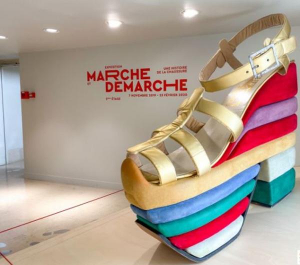 Παπούτσια: Μια ιστορία γραμμένη με… πόνο