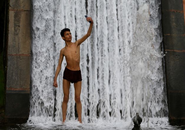 Γάλλος τουρίστας σκοτώθηκε στην προσπάθειά του να βγάλει μια selfie